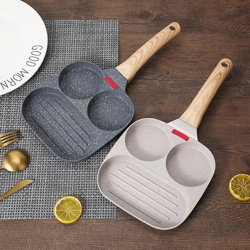 Non-stick 3 Hole/4 Hole Steak and Egg Omelette Thickened Omelet Pan with Wooden Handle Kitchenware